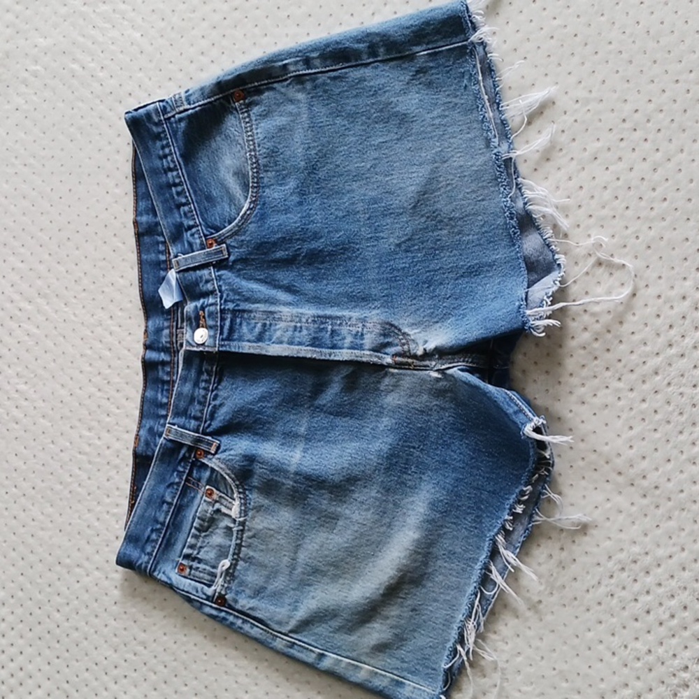 Original 501 Levi's cut off frayed raw hem high-waisted beautiful Jean Shorts - Picture 2 of 14